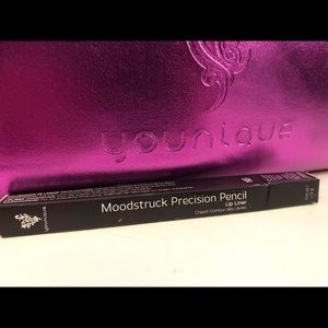 Younique Pouty Lip Liner